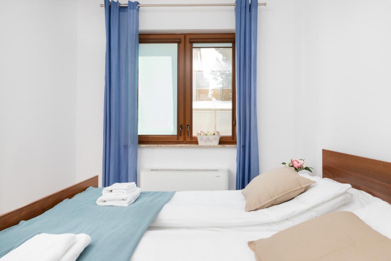 Villa 4 Pory Roku By Noclegi Renters Jastrzębia Góra Dış mekan fotoğraf