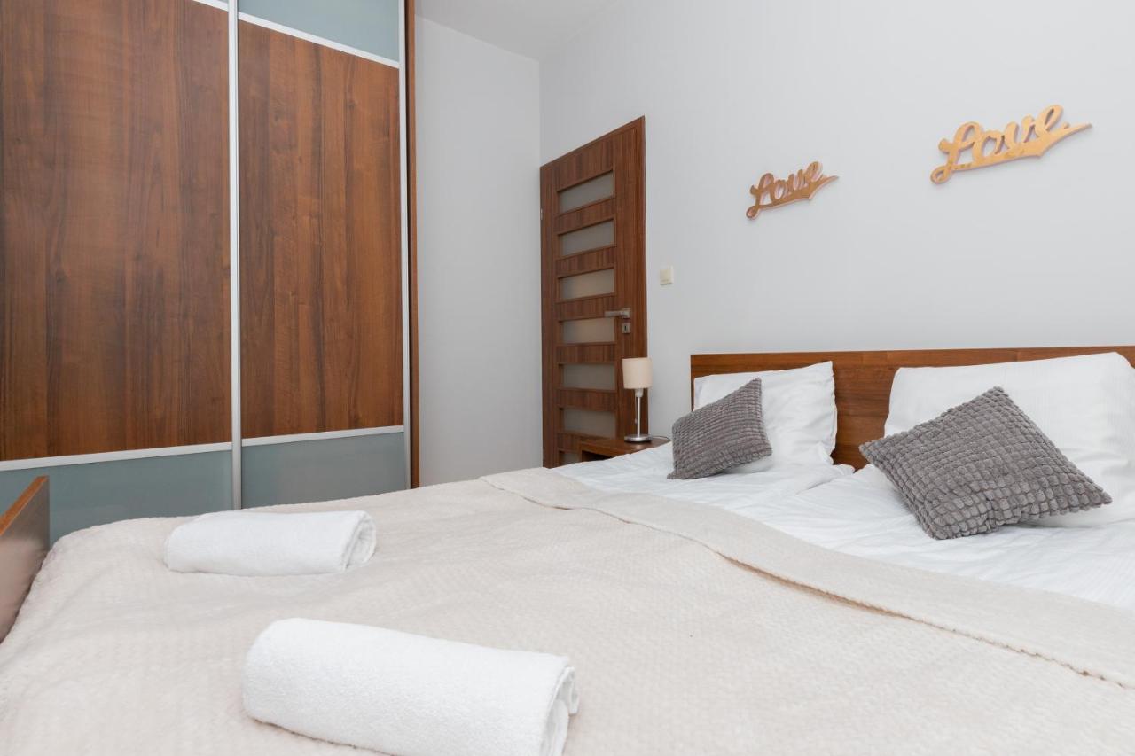 Villa 4 Pory Roku By Noclegi Renters Jastrzębia Góra Dış mekan fotoğraf
